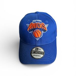 New Era 9TWENTY NY Knicks Adjustable Strap-back Cap